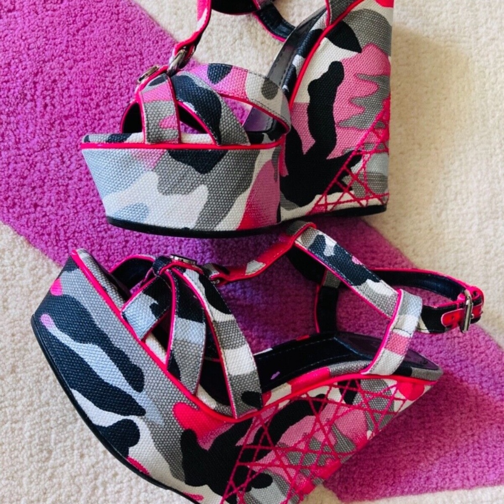 RARE 2011 Dior Anselm Reyle Camouflage Camo Neon Pink Platform Wedge Sandals 36